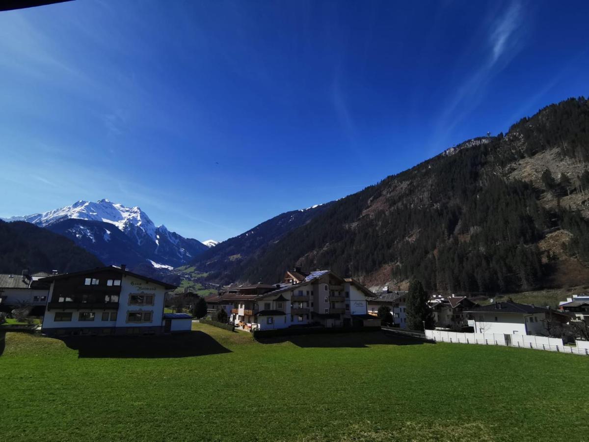 Haus Viktoria Apartamento Mayrhofen Exterior foto